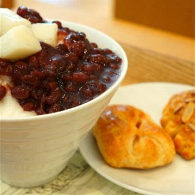 Artisés Cafe Deli – Lotte Center