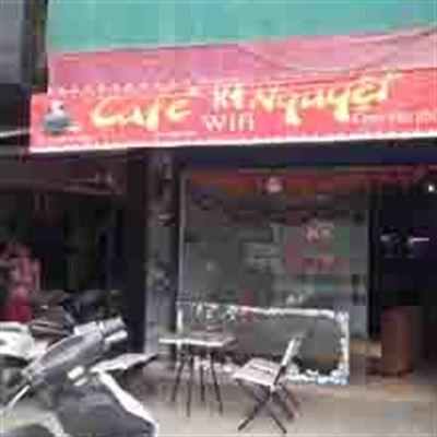 Nguyệt Cafe