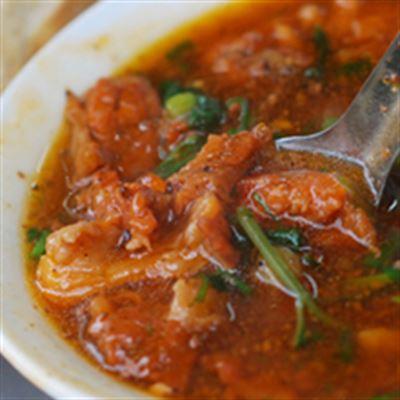 Bánh Mì Sốt Vang Đình Ngang – Hàng Bông
