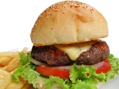 Pepperonis Restaurant – Nguyễn Chí Thanh