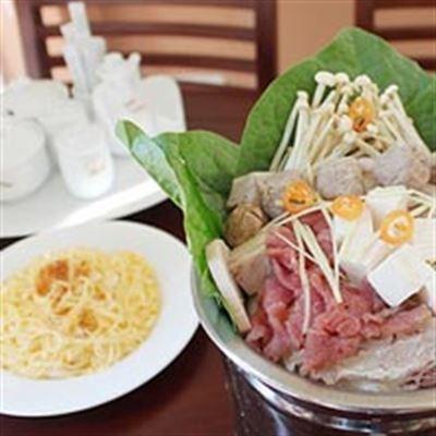 Lẩu Nướng Su Xoăn – Phó Đức Chính
