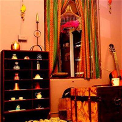 Kusa’s Closet Cafe