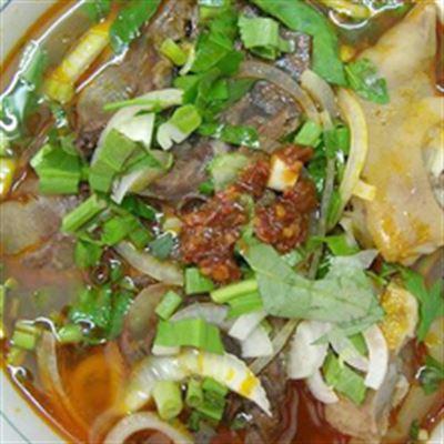 Hoàng Tú – Bún Bò Giò Heo Huế