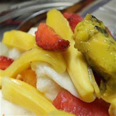 Quán hoa quả dầm Hoàng Thực – Tô Tịch