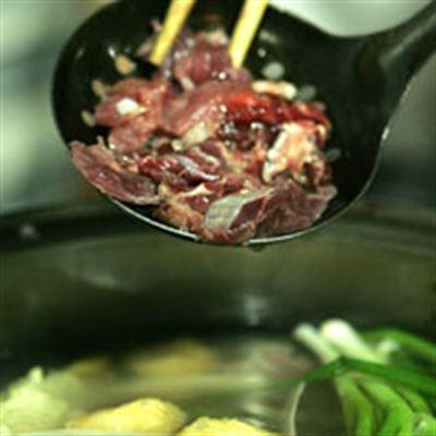 Bò Nhúng Dấm – Ngọc Khánh