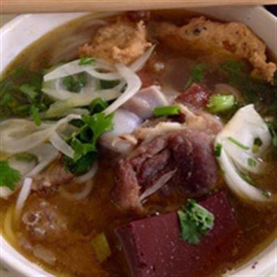 Bún Bò Huế – Hoàng Cầu Mới