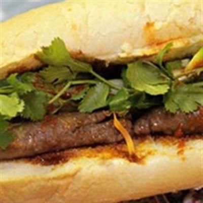Bánh Mì Huế – Quán Thánh