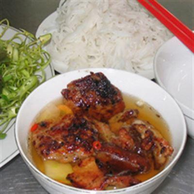 Quán bún chả – Chợ Nghĩa Tân