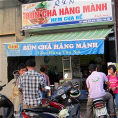 Q & N – Bún Chả Hàng Mành, Nem Cua Bể