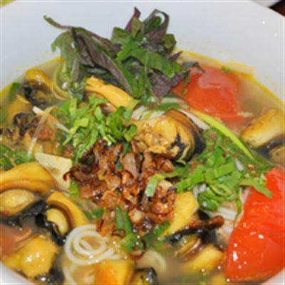 Quán bún ốc – Chợ Nghĩa Tân