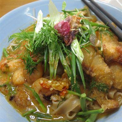 Paris – Bánh Đa Cá Rô Đồng Phủ Lý – Nguyễn Chánh