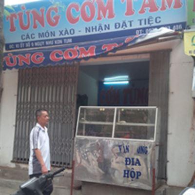 Tùng Cơm Tám