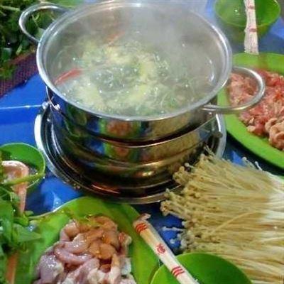 Lẩu Bò Nhúng Dứa – Ngô Thì Nhậm