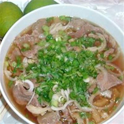 Tứ Hùng – Phở Bò Đặc Biệt