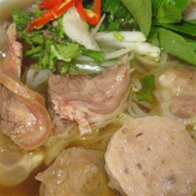 Phở Bò Đặc Biệt – Phùng Hưng