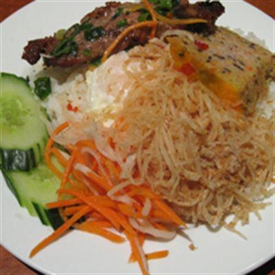 Cơm – Dung Hoa Quán