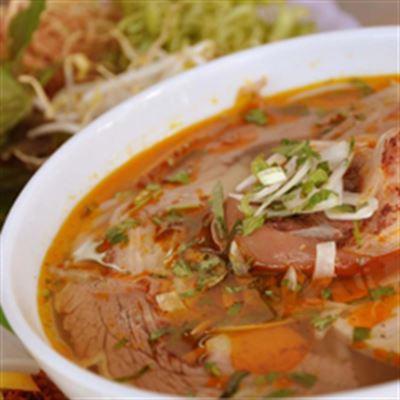 Bún Bò Nam Bộ – Lạc Trung