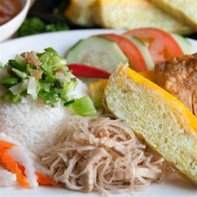 Linh Nga – Cơm, Bún Chả & Bánh Cuốn