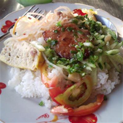 Quán Cơm Cường Nga
