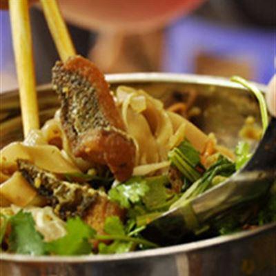 Thanh Trúc – Canh Bánh Đa Cá Rô