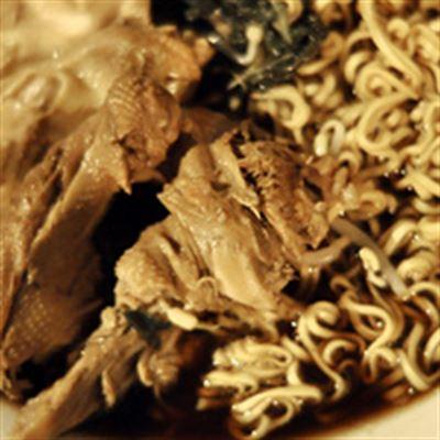 Thu Hồng – Gà Tần, Chim Câu, Gà Ác