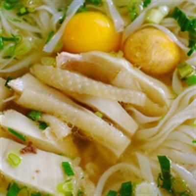 Huyền Đông – Chuyên Gà & Phở Gà