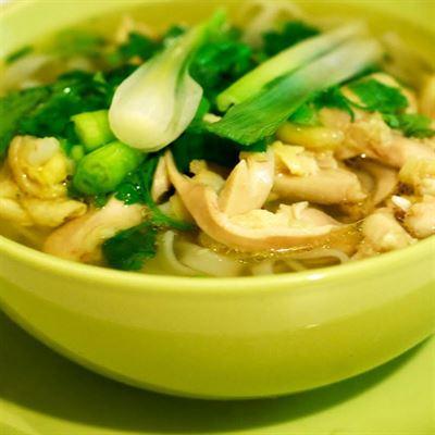 Phở Gà Ta – Nguyễn Văn Cừ