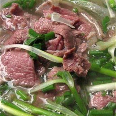 Phở Bò Đặc Biệt – Lạc Long Quân