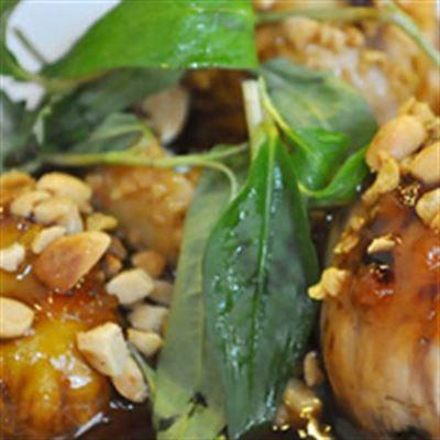 Bún Riêu & Trứng Vịt Lộn – Trương Hán Siêu