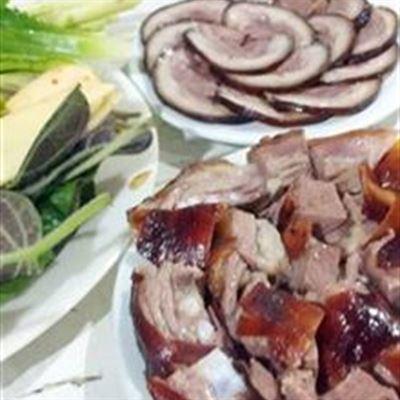 Bia Hơi, Thịt Chó – Chợ Gạo