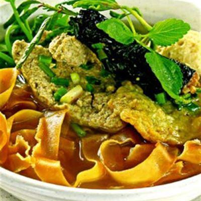 Miến, Bánh Đa Cua, Giò, Chả Cá – Hàng Chĩnh