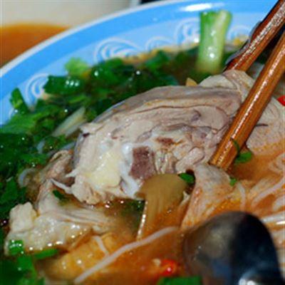 Bà Thông – Bún Miến