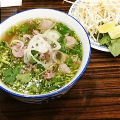 Phở Bò Đặc Biệt Trí Sang