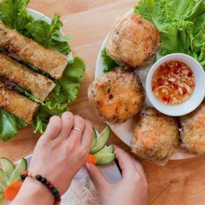 Chị Em – Bún Chả Đất Cảng & Nhậu Ngon Đủ Món