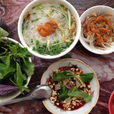 Bánh Đa, Bún, Tiết Canh Ngan