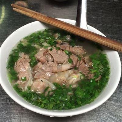 Phở Tỵ – Trần Hưng Đạo