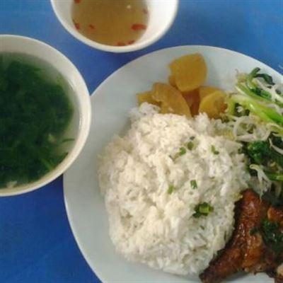 Phố Ga – Cơm Sườn