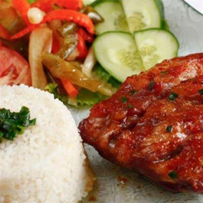 Ngọc Phú Cơm Tấm Sài Gòn – Lê Văn Thuyết