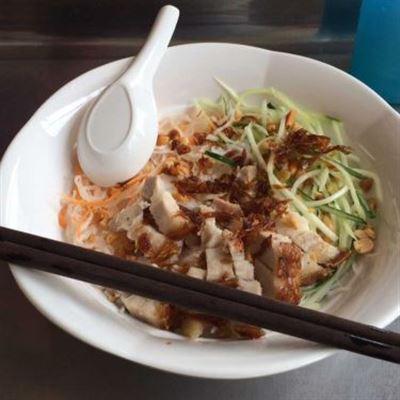 Bún Thịt Quay Mắm Nêm