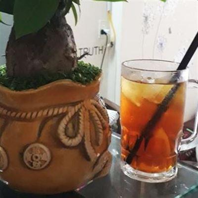 Bom’s Milk Tea – Food & Drinks