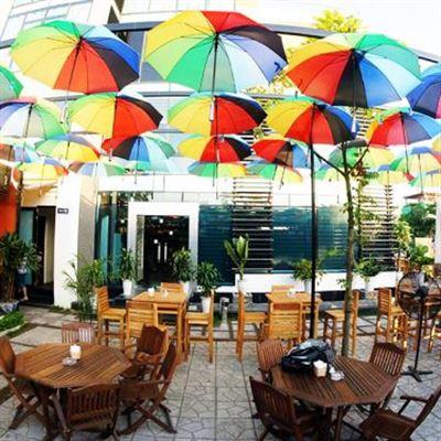 Feeling Coffee Lounge – Lê Hồng Phong