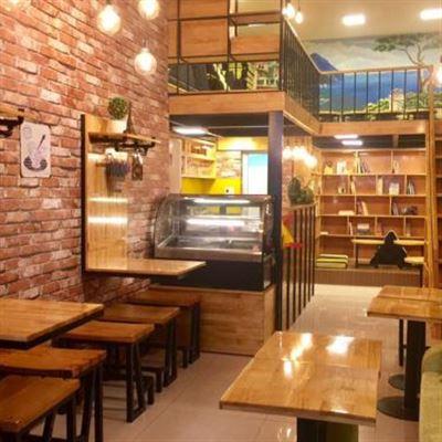 Kites 79 – Coffee & Book