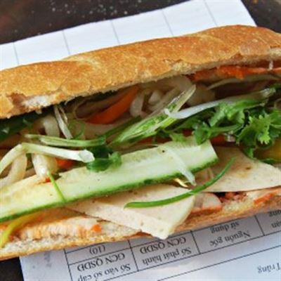Bánh Mì Pate – Chợ Hàng