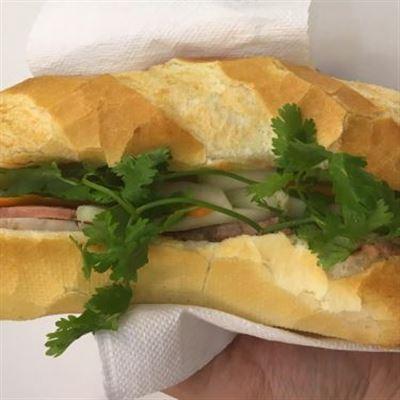 Bánh Mì Ngã 5