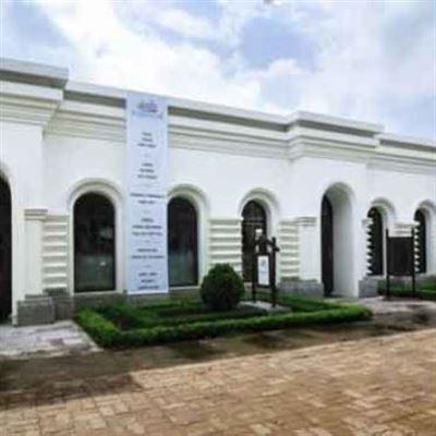 Emeraude Cafe – Công Viên Hoàng Gia