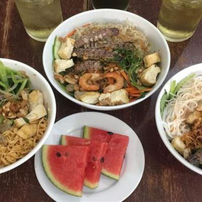 Giao Thông – Cơm, Phở & Hải Sản Biển