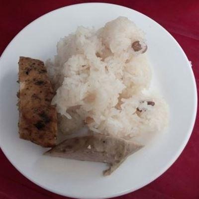 Bình Huyền – Xôi, Bún & Cơm Bình Dân