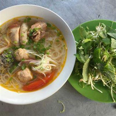 Bún Riêu Cua & Bún Thịt Nướng