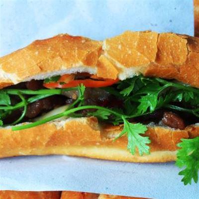 Hùng Hoàn – Bánh Mì Các Loại