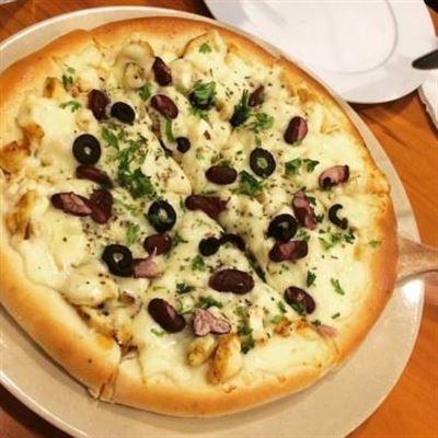 Gin’s Pizza